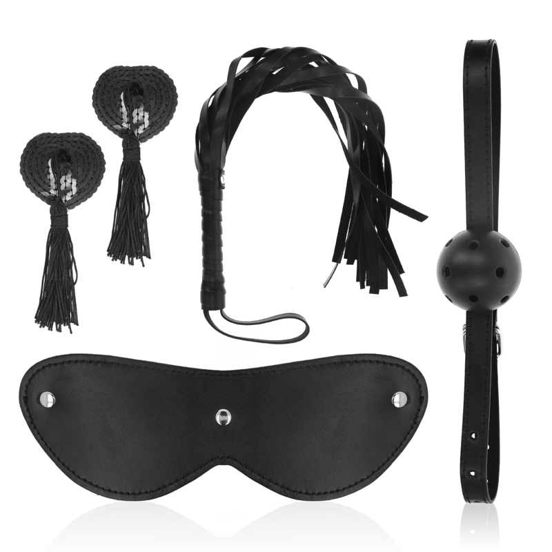 Set pour couples OHMAMA numéro 7 avec cravache, masque et bâillon