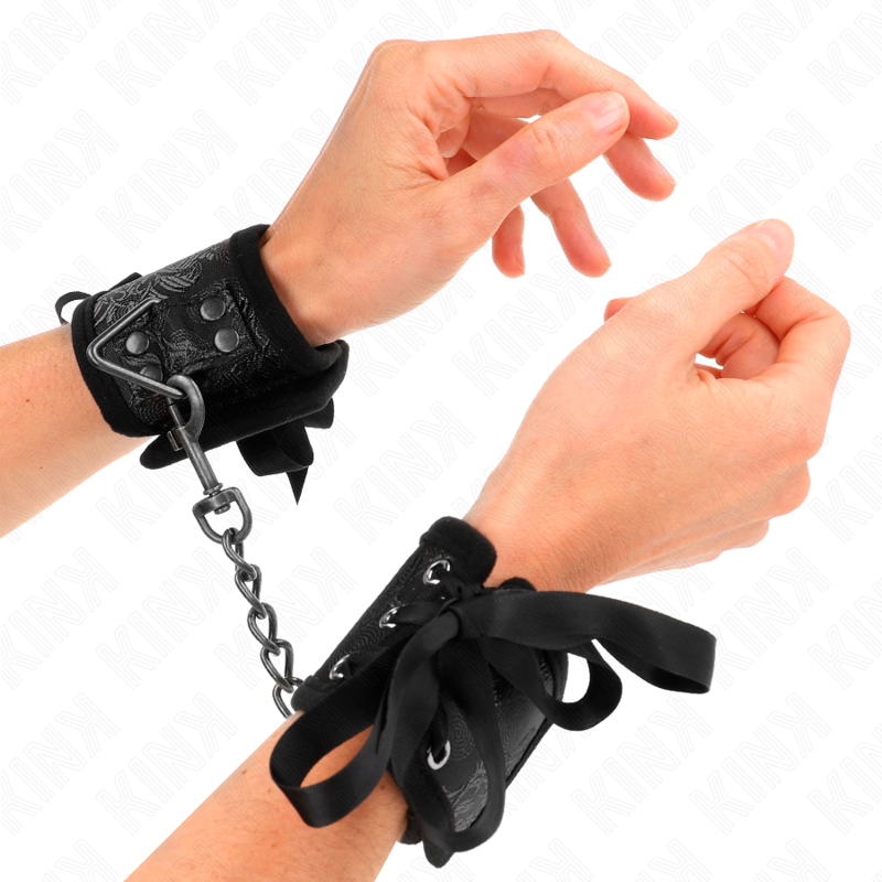 Menottes KINK Scandal avec détails en dentelle noire