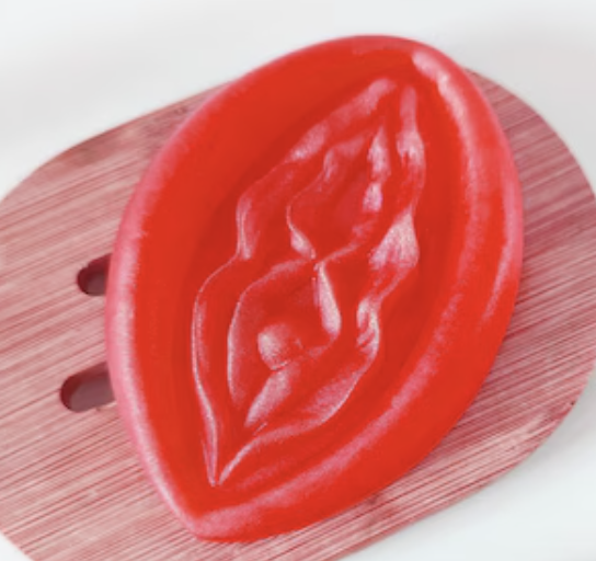 DIABLO PICANTE : deux savons parfumés en forme de vulve